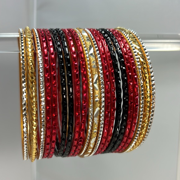 Indian traditional style bangles set red gold and black - Picture 3 of 4